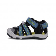 Quick dry shoes 20-25....