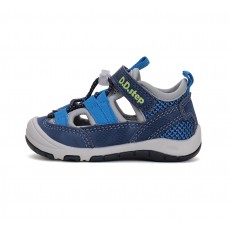 Quick dry shoes 20-25....